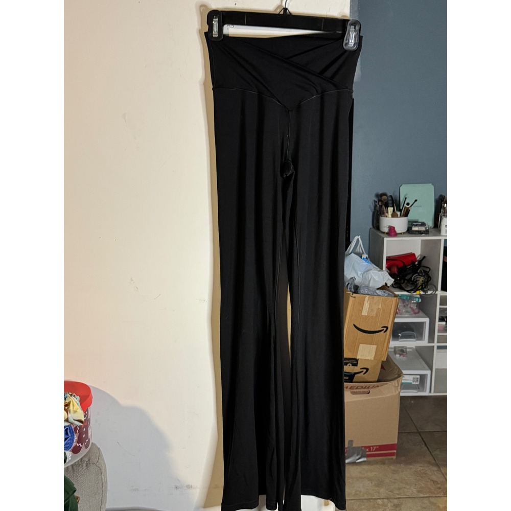 OFFLINE by Aerie Real Me Crossover Super Flare Leggings Black High Rise Size M